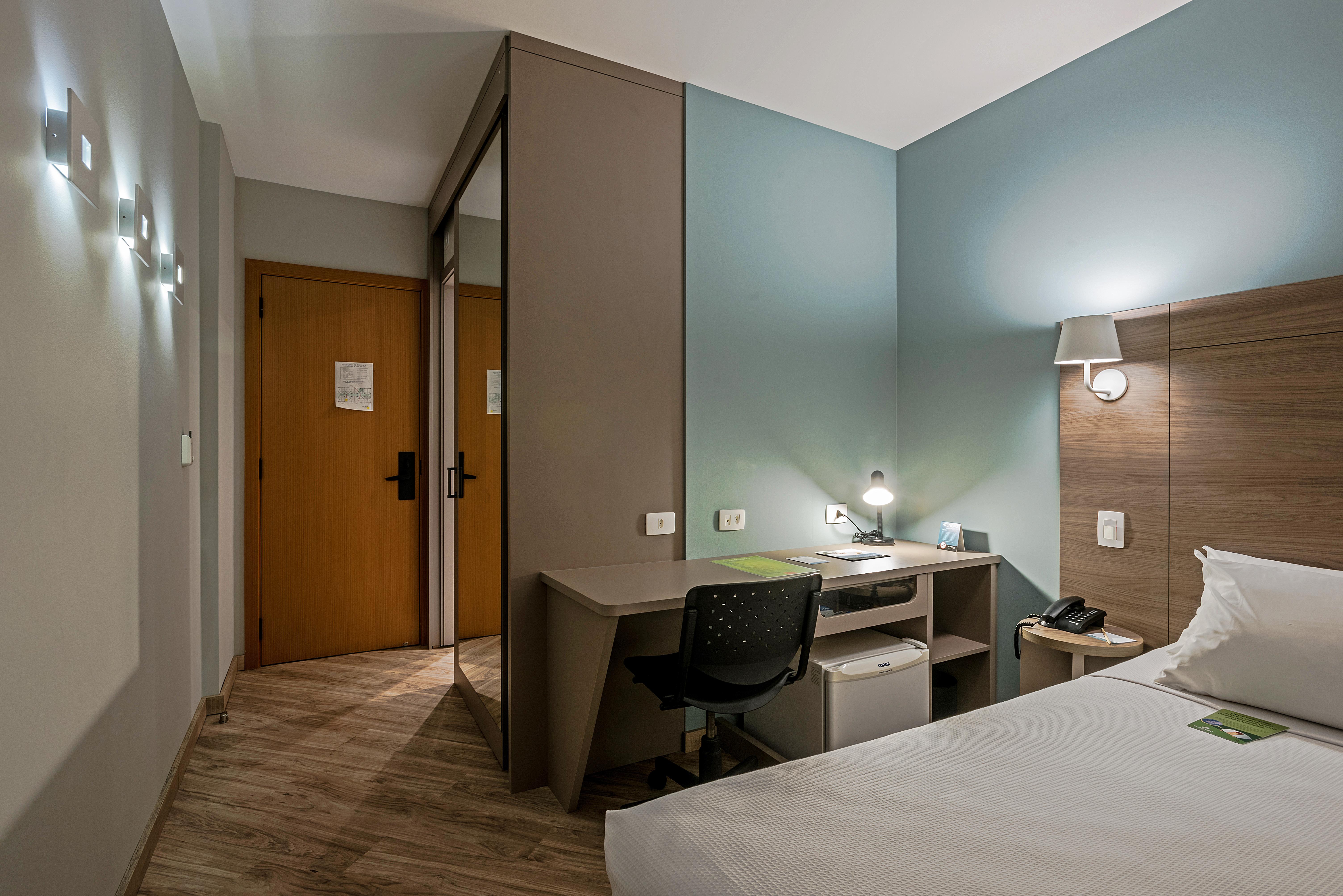 Slim Curitiba Alto Da XV Hotel Eksteriør billede